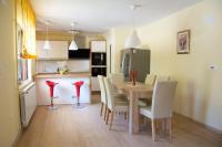 Kuchyňa alebo kuchynka v ubytovaní Apartments Polenta