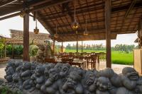 Beehouse Dijiwa Ubudにある庭