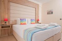 Posteľ alebo postele v izbe v ubytovaní Seven Heaven Premium Suites