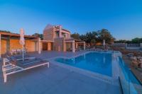 Bazén v ubytovaní Rethymno Villas alebo v jeho blízkosti