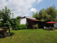 Vonkajšia záhrada v ubytovaní Apartman Maksimir Relax Zagreb-75m2
