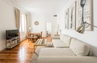 TV a/nebo společenská místnost v ubytování Apartamentos Alcalá
