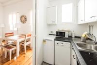 Kuchyň nebo kuchyňský kout v ubytování Apartamentos Alcalá