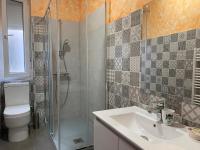A bathroom at Alba Renueva 6