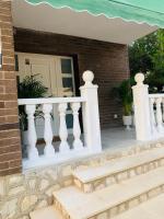 Balkón alebo terasa v ubytovaní casa Salou individual