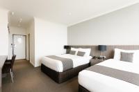 Lakes Hotelにあるベッド