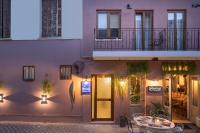 A balcony or terrace at Minaret Suites and Apartments
