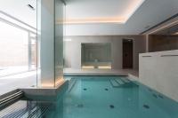 Bazén v ubytování Sa Pedrera Suites & Spa nebo v jeho okolí