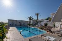 The swimming pool at or close to Frida Apartments