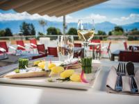 Jídlo v hotelu nebo okolí