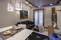 Posezení v ubytování FLOW - White Tower Two Bedroom Suite