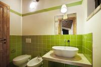 A bathroom at Bosco Ai Marzi