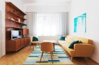 TV a/nebo společenská místnost v ubytování Vintage Design Apartment