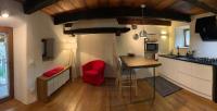 A kitchen or kitchenette at Casa Pietra