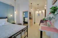 Posteľ alebo postele v izbe v ubytovaní Stylish, Comfy Suite in the Heart of Athens