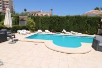 Bazén v ubytování Villa de lujo en Torremolinos nebo v jeho okolí