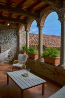 Patio alebo iná vonkajšia časť ubytovania Castello di Cernusco Lombardone