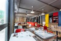 Restaurace v ubytování Ibis Bourges Centre, Hôtel Restaurant