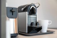 Coffee and tea making facilities at Apartaments Beach & Golf Resort