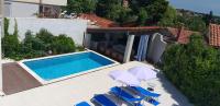 Bazén v ubytování Holiday Homes Mare nebo v jeho okolí
