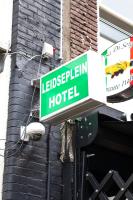 アムステルダム ホステル ライツェプレインに飾ってある許可証、賞状、看板またはその他の書類