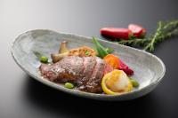 旅館の敷地内または近くでの食事または食べ物