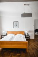 Ein Bett oder Betten in einem Zimmer der Unterkunft Das G&auml;stehaus