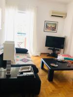 Televízia a/alebo spoločenská miestnosť v ubytovaní aris sweet home 2