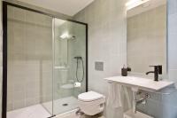 Koupelna v ubytování Sitges Vibe Apartments by Olala Homes