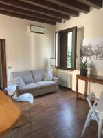 Posedenie v ubytovaní DIMORA CECILIA, nel cuore della città