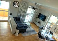 Telewizja i/lub zestaw kina domowego w obiekcie Blue Velvet Premium Apartments II