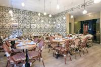 ホテル ル グリマルディ バイ ハッピーカルチャーにあるレストランまたは飲食店