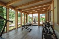 Posilňovňa alebo fitness centrum v ubytovaní Tevini Dolomites Charming Hotel