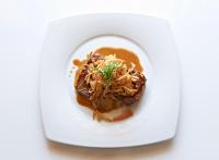 Jídlo v hotelu nebo okolí