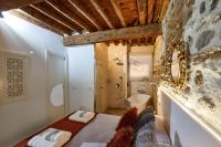 Un baño de Lofts amantes de Toledo -LOFT COBERTIZO