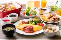 ホテルの敷地内または近くでの食事または食べ物