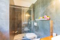 Kúpeľňa v ubytovaní Amazing Cernobbio - Lake Como by Rent All Como
