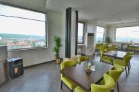 Posezení v ubytování Terra Europe Brontes Hotel