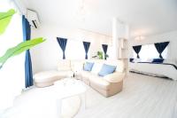 Awaji Seaside Resort in Iwaya 3000にあるベッド
