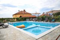Bazén v ubytování Guest House Ognyanovo nebo v jeho okolí