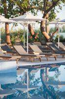 Bazén v ubytovaní Imperial Palace Adults Only alebo v jeho blízkosti