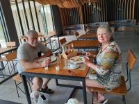 Επισκέπτες που μένουν στο The Gallery Hotel Nai Harn