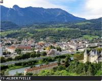 Una vista a&eacute;rea de Studio DUPLEX Atypique, class&eacute; et Label &quot;G&icirc;te de France&quot; 5min centre, 15min gare, CLIMATISATION, Lit double, Calme et Cosy, NETFLIX , WIFI, Parking, boite &agrave; cl&eacute;s arriv&eacute;e tardive - G&icirc;tes La Tarine