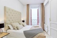 Postel nebo postele na pokoji v ubytování LEEWAYS APARTMENT VI in GRAN VÍA