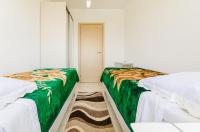 Postel nebo postele na pokoji v ubytování Apartment in Novi Vinodolski 15274