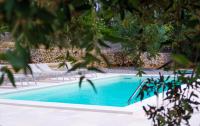 The swimming pool at or close to iTrulliescape
