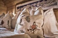 Łóżko lub łóżka w pokoju w obiekcie st martin chalets