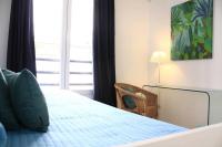 Postel nebo postele na pokoji v ubytování Luxury Apartment in Plaza de España