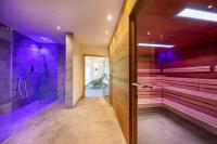 Ein Badezimmer in der Unterkunft Hotel Post Krimml