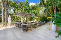 Vonkajšia záhrada v ubytovaní Hotel Areca
